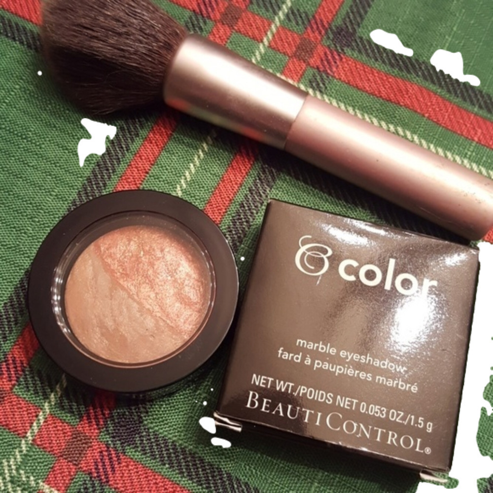BEAUTYCONTROL  marble eyeshadow